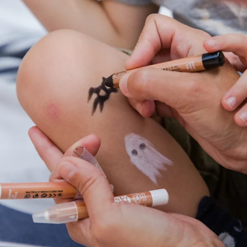 【namaki（ナマキ）】<br>フェイスペイント ペンシル（ブラック）