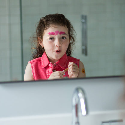 【namaki（ナマキ）】<br>フェイスペイント ペンシル（赤紫）